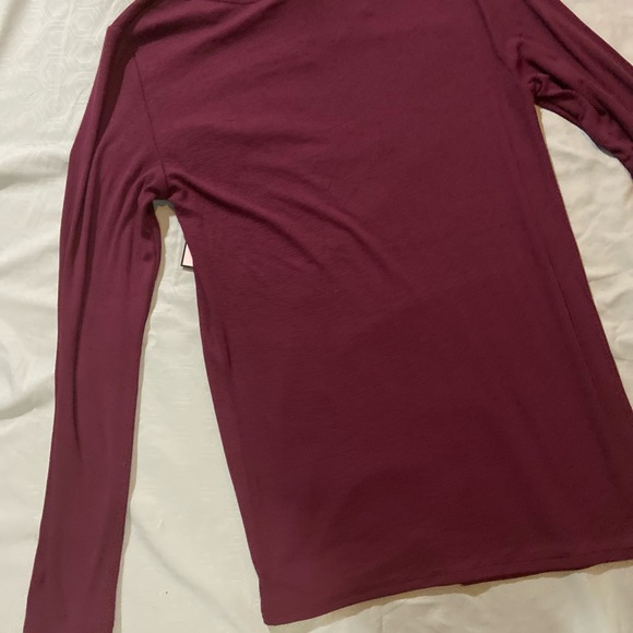 Emma Expression Maternity Top - Picture 7 of 9